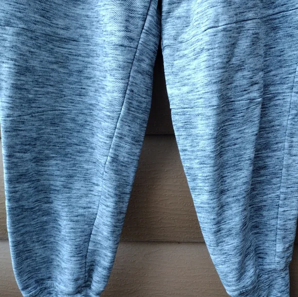 Joggers - Picture 5 of 9